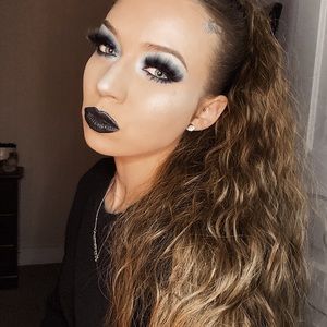 Meet Your Posher, Tiffany Rose